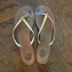 ✨Size 9 Tory Burch Flip Flops✨